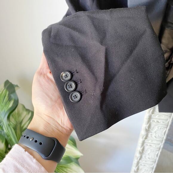 Zara Limited Edition Oversized Cropped Blazer - Picture 4 of 11